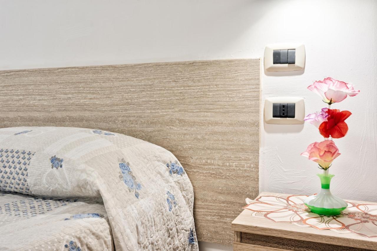 Venice Pink House Hotel Маргера Екстериор снимка